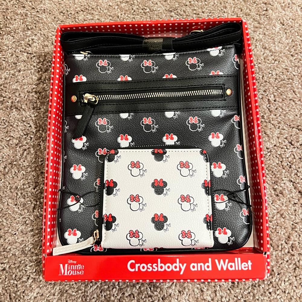 Minnie Mouse Crossbody Bag and Wallet